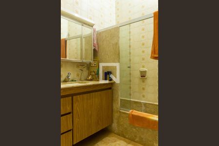 Casa à venda com 317m², 3 quartos e 2 vagas Casa à venda com 317m², 3 quartos e 2 vagasBanheiro Suíte 3