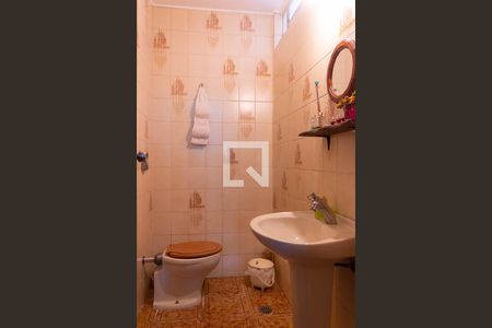 Casa à venda com 317m², 3 quartos e 2 vagas Casa à venda com 317m², 3 quartos e 2 vagasLavabo