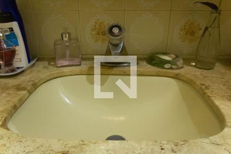 Casa à venda com 317m², 3 quartos e 2 vagas Casa à venda com 317m², 3 quartos e 2 vagasBanheiro Suíte 3