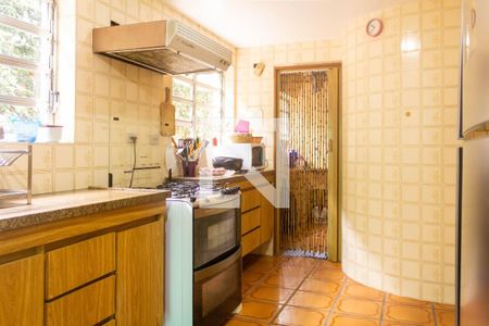 Casa à venda com 317m², 3 quartos e 2 vagas Casa à venda com 317m², 3 quartos e 2 vagasCozinha