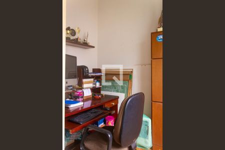 Casa à venda com 317m², 3 quartos e 2 vagas Casa à venda com 317m², 3 quartos e 2 vagasQuarto de Serviço