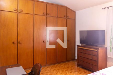 Casa à venda com 317m², 3 quartos e 2 vagas Casa à venda com 317m², 3 quartos e 2 vagasSuíte 3