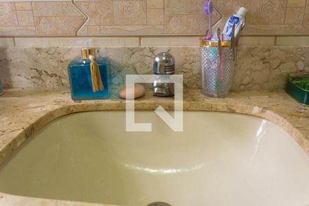 Casa à venda com 317m², 3 quartos e 2 vagas Casa à venda com 317m², 3 quartos e 2 vagasBanheiro Suíte 2