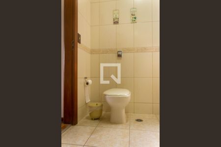 Casa à venda com 317m², 3 quartos e 2 vagas Casa à venda com 317m², 3 quartos e 2 vagasBanheiro Suíte 2