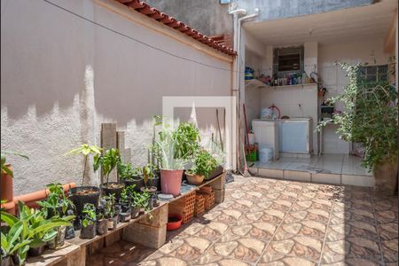 Casa à venda com 270m², 3 quartos e 2 vagas