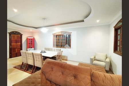 Casa à venda com 330m², 6 quartos e 3 vagas