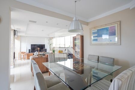 Apartamento à venda com 168m², 3 quartos e 2 vagas Apartamento à venda com 168m², 3 quartos e 2 vagasSala 2