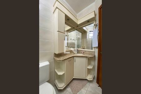 Apartamento à venda com 319m², 6 quartos e 4 vagasBanheiro 2