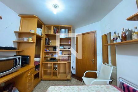 Apartamento à venda com 319m², 6 quartos e 4 vagasQuarto 5