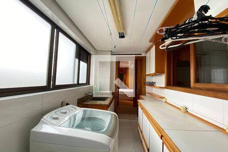 Apartamento à venda com 319m², 6 quartos e 4 vagasÁrea de Serviço