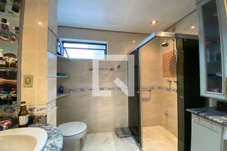 Apartamento à venda com 319m², 6 quartos e 4 vagasBanheiro da Suíte