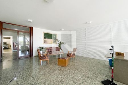 Apartamento à venda com 58m², 1 quarto e sem vaga Apartamento à venda com 58m², 1 quarto e sem vagaEntrada