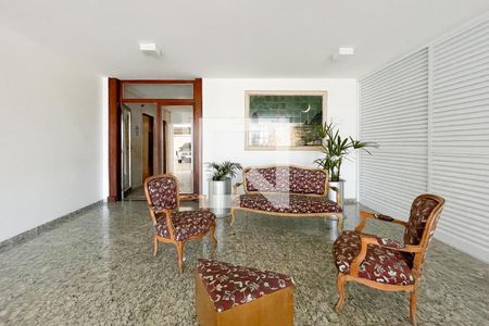 Apartamento à venda com 58m², 1 quarto e sem vaga Apartamento à venda com 58m², 1 quarto e sem vagaEntrada