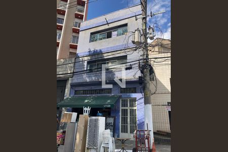 Apartamento à venda com 210m², 2 quartos e sem vagaFachada