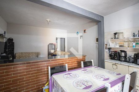 Casa à venda com 90m², 1 quarto e 2 vagas Casa à venda com 90m², 1 quarto e 2 vagasCozinha