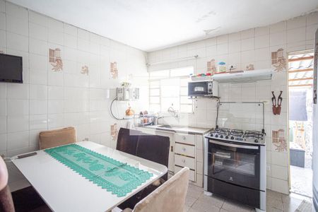 Casa à venda com 90m², 1 quarto e 2 vagas Casa à venda com 90m², 1 quarto e 2 vagasCozinha
