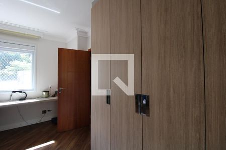 Casa à venda com 344m², 5 quartos e 4 vagasSuíte 2