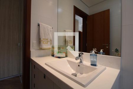 Casa à venda com 344m², 5 quartos e 4 vagasBanheiro