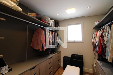 Casa à venda com 344m², 5 quartos e 4 vagasCloset