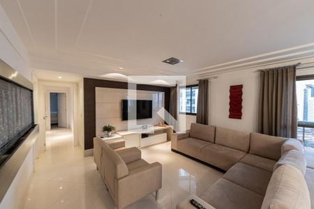 Apartamento para alugar com 4 quartos, 220m² em Vila Regente Feijó, São Paulo