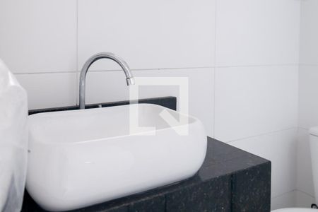 Casa à venda com 101m², 3 quartos e 2 vagasBanheiro Quarto 3 - Suíte