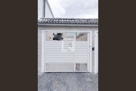 Casa à venda com 101m², 3 quartos e 2 vagasFachada