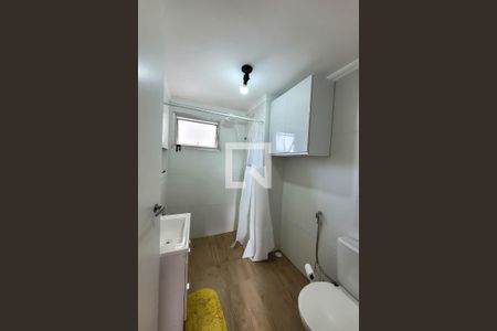 Apartamento à venda com 72m², 3 quartos e 1 vaga Apartamento à venda com 72m², 3 quartos e 1 vagaBanheiro