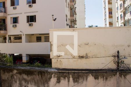 Casa de condomínio à venda com 87m², 3 quartos e 1 vagaQuarto 03 - Janela