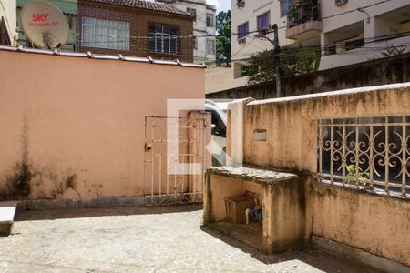 Casa de condomínio à venda com 87m², 3 quartos e 1 vagaQuintal / Frente da Casa