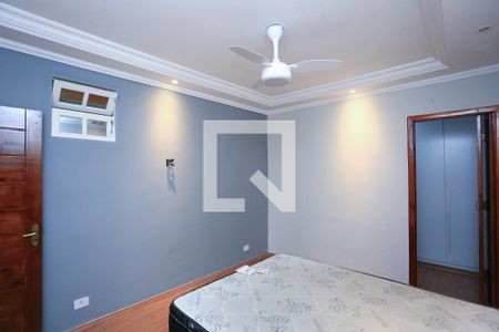 quarto 1 de casa para alugar com 2 quartos, 140m² em Jardim Bom Tempo, Taboão da Serra