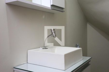Lavabo de casa para alugar com 2 quartos, 140m² em Jardim Bom Tempo, Taboão da Serra
