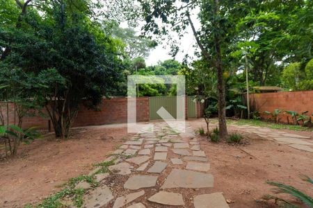 Casa à venda com 237m², 3 quartos e 3 vagas Casa à venda com 237m², 3 quartos e 3 vagasQuintal