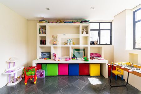 Apartamento à venda com 128m², 3 quartos e 2 vagas Apartamento à venda com 128m², 3 quartos e 2 vagasBrinquedoteca
