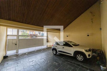 Casa à venda com 350m², 3 quartos e 6 vagas Casa à venda com 350m², 3 quartos e 6 vagasGaragem