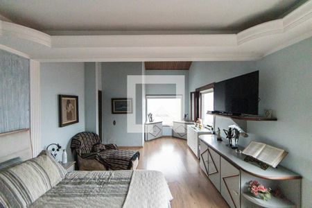 Casa à venda com 350m², 3 quartos e 6 vagas Casa à venda com 350m², 3 quartos e 6 vagasSuite