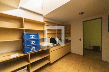 Casa à venda com 350m², 3 quartos e 6 vagas Casa à venda com 350m², 3 quartos e 6 vagasCozinha