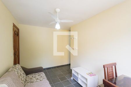 Sala de apartamento para alugar com 1 quarto, 38m² em Pechincha, Rio de Janeiro