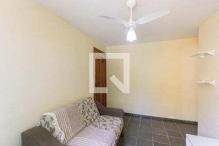 Sala de apartamento para alugar com 1 quarto, 38m² em Pechincha, Rio de Janeiro