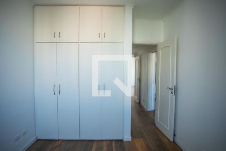 Apartamento à venda com 84m², 2 quartos e 1 vagaQuarto 2 - Armários