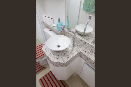 Apartamento à venda com 104m², 2 quartos e 2 vagas Apartamento à venda com 104m², 2 quartos e 2 vagasSuite Banheiro