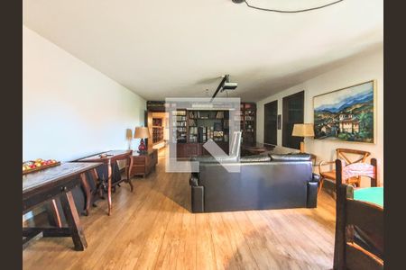 Casa à venda com 1000m², 7 quartos e 8 vagas