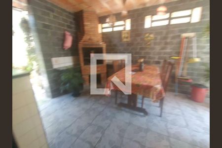 Casa à venda com 228m², 5 quartos e 2 vagas