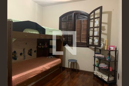 Casa à venda com 228m², 5 quartos e 2 vagas