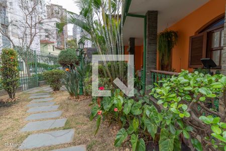 Casa à venda com 246m², 4 quartos e 4 vagas