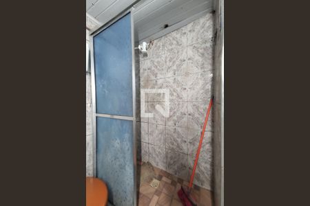 Casa à venda com 140m², 3 quartos e 1 vaga Casa à venda com 140m², 3 quartos e 1 vagaBanheiro 2