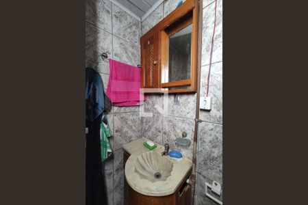 Casa à venda com 140m², 3 quartos e 1 vaga Casa à venda com 140m², 3 quartos e 1 vagaBanheiro 2