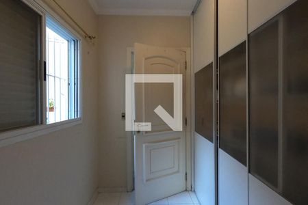 Casa à venda com 253m², 4 quartos e 4 vagas Casa à venda com 253m², 4 quartos e 4 vagasÁrea de Serviço
