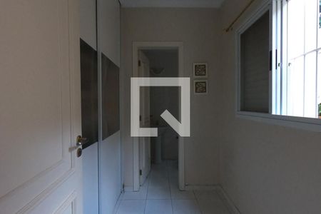 Casa à venda com 253m², 4 quartos e 4 vagas Casa à venda com 253m², 4 quartos e 4 vagasÁrea de Serviço