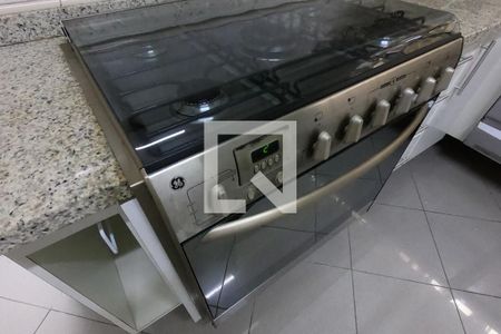 Casa à venda com 253m², 4 quartos e 4 vagas Casa à venda com 253m², 4 quartos e 4 vagasCozinha