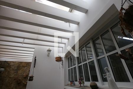 Casa à venda com 253m², 4 quartos e 4 vagas Casa à venda com 253m², 4 quartos e 4 vagasJardim de Inverno